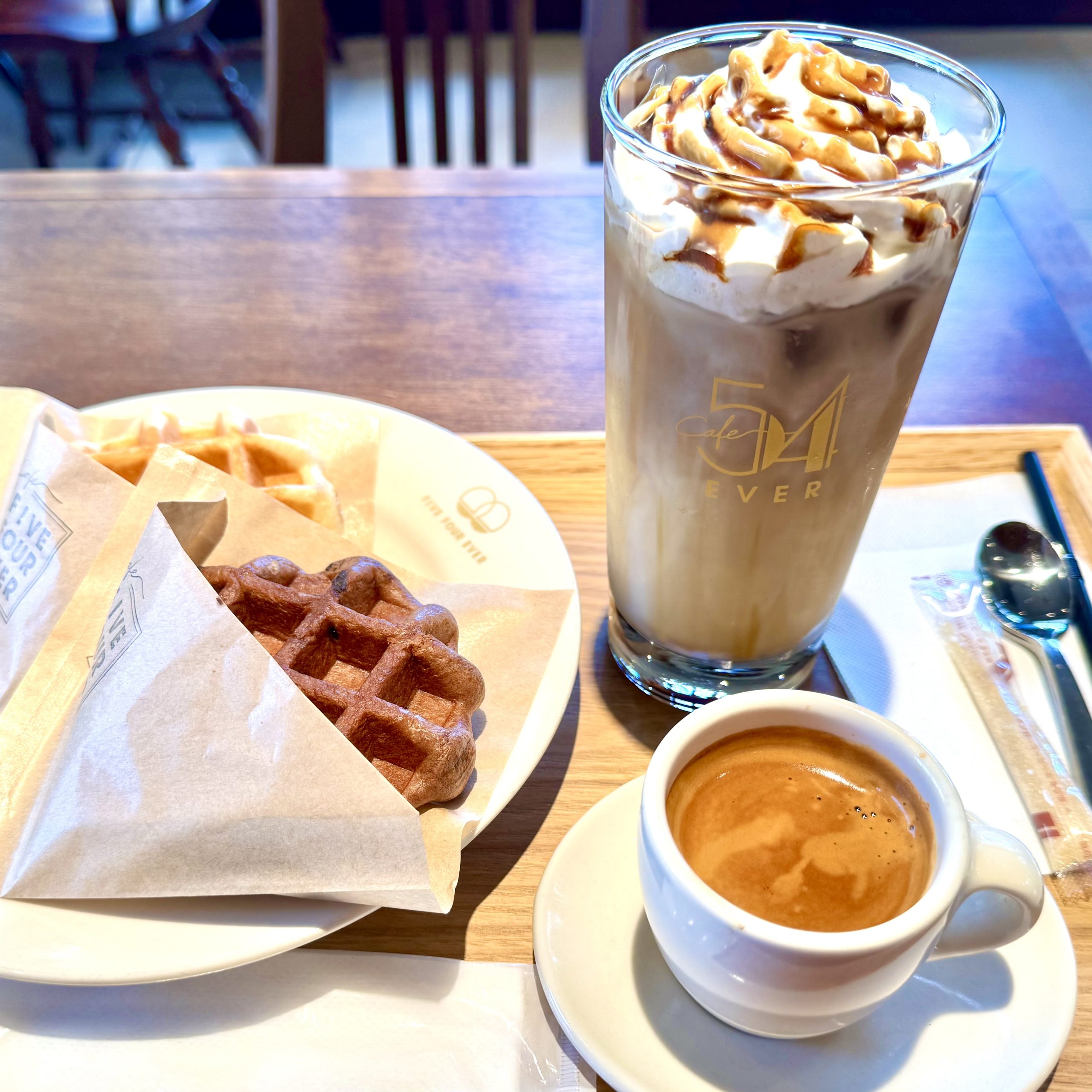 Café 54 Ever vaffel kaffe